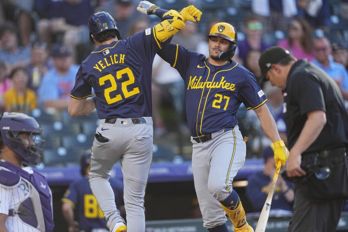 Christian Yelich membawa Brewers melejit dengan home run pertama untuk mengalahkan Rockies yang berada di tempat terakhir dengan skor 3-0